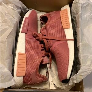 NWT Adidas NMD R1 Rose Gold Running Shoes size 8